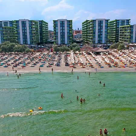 Luxury Double -beach Pool & Apartment