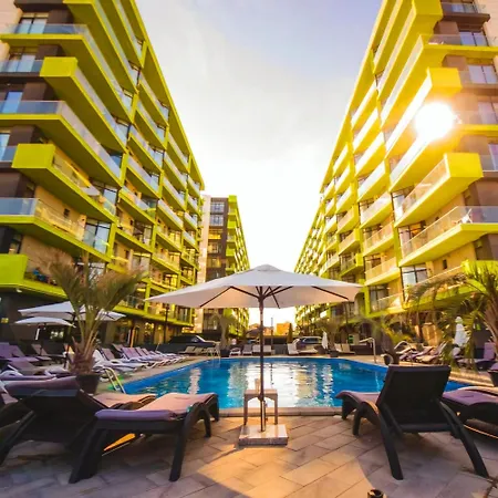 Luxury Double -beach Pool & Apartment Navodari