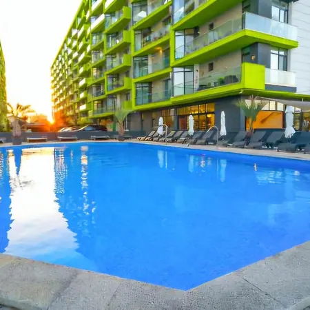 Luxury Double -beach Pool & Navodari